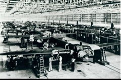 mosquito-production-line-de-havilland-bankstown-1943-F6A909